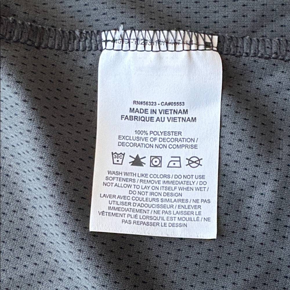 Nike Woman’s Size S Black Lightweight Full-Zip Training Jacket - Picture 11 of 11